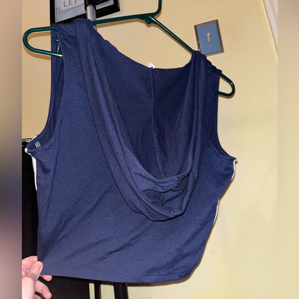 Urban Heritage Women’s Large Blue Striped Crop Top with Hoodie- *ONLY WORN ONCE* - Picture 3 of 3